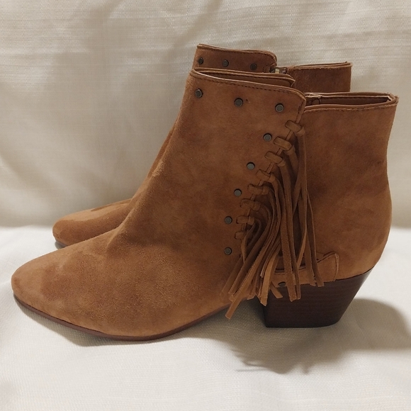Sam Edelman Rudie Tan Suede Fringed Studded Side Zip Western Ankle Bootie NWOB - Picture 3 of 10